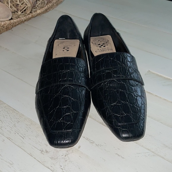 Vince Camuto loafers - Picture 2 of 4